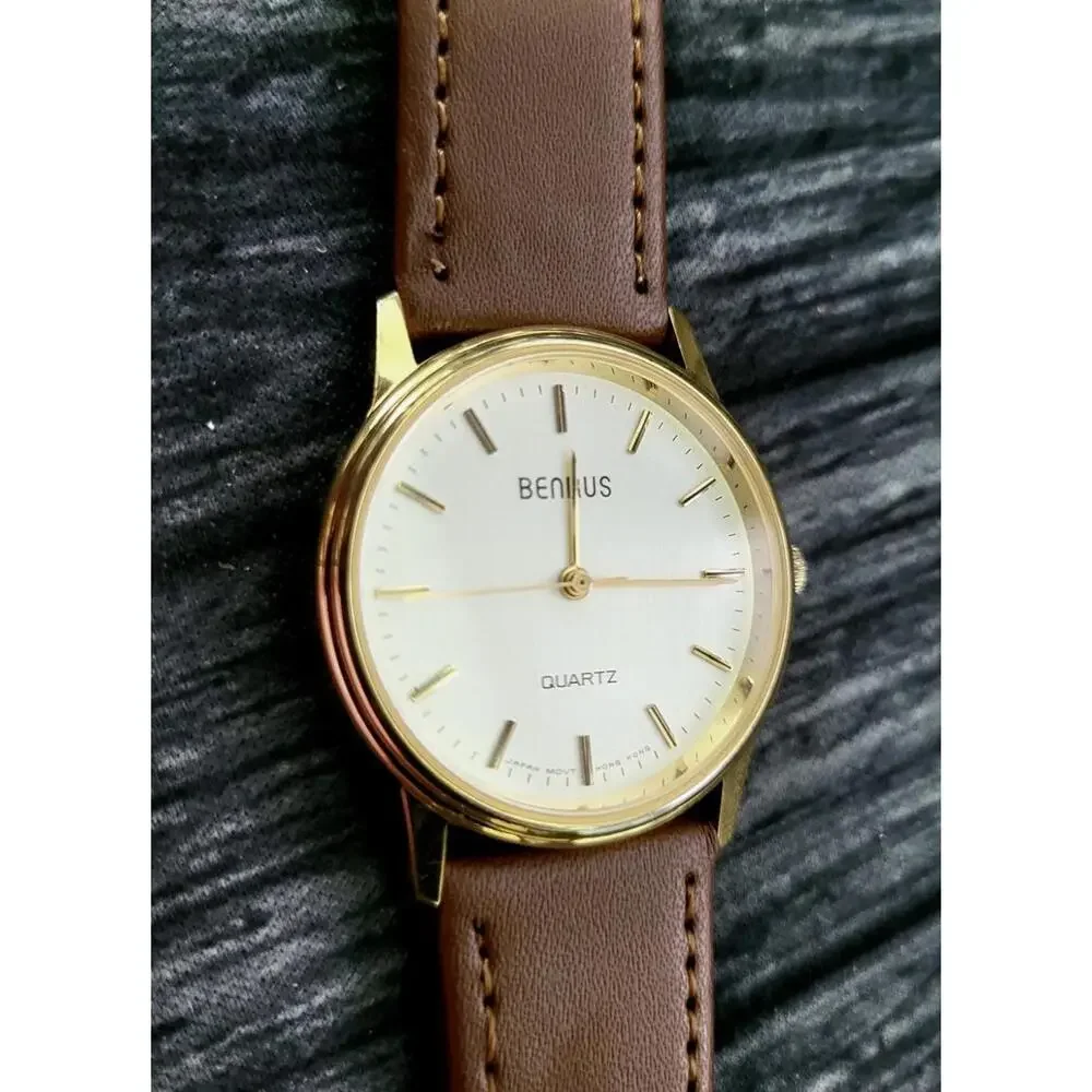 Rare Vintage Benrus Legacy White Enamel Mens Pie Pan‎ Watch